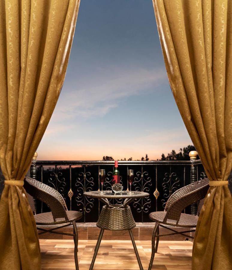 Shivanya Palace มหาบาเลชวาร์ ภายนอก รูปภาพ