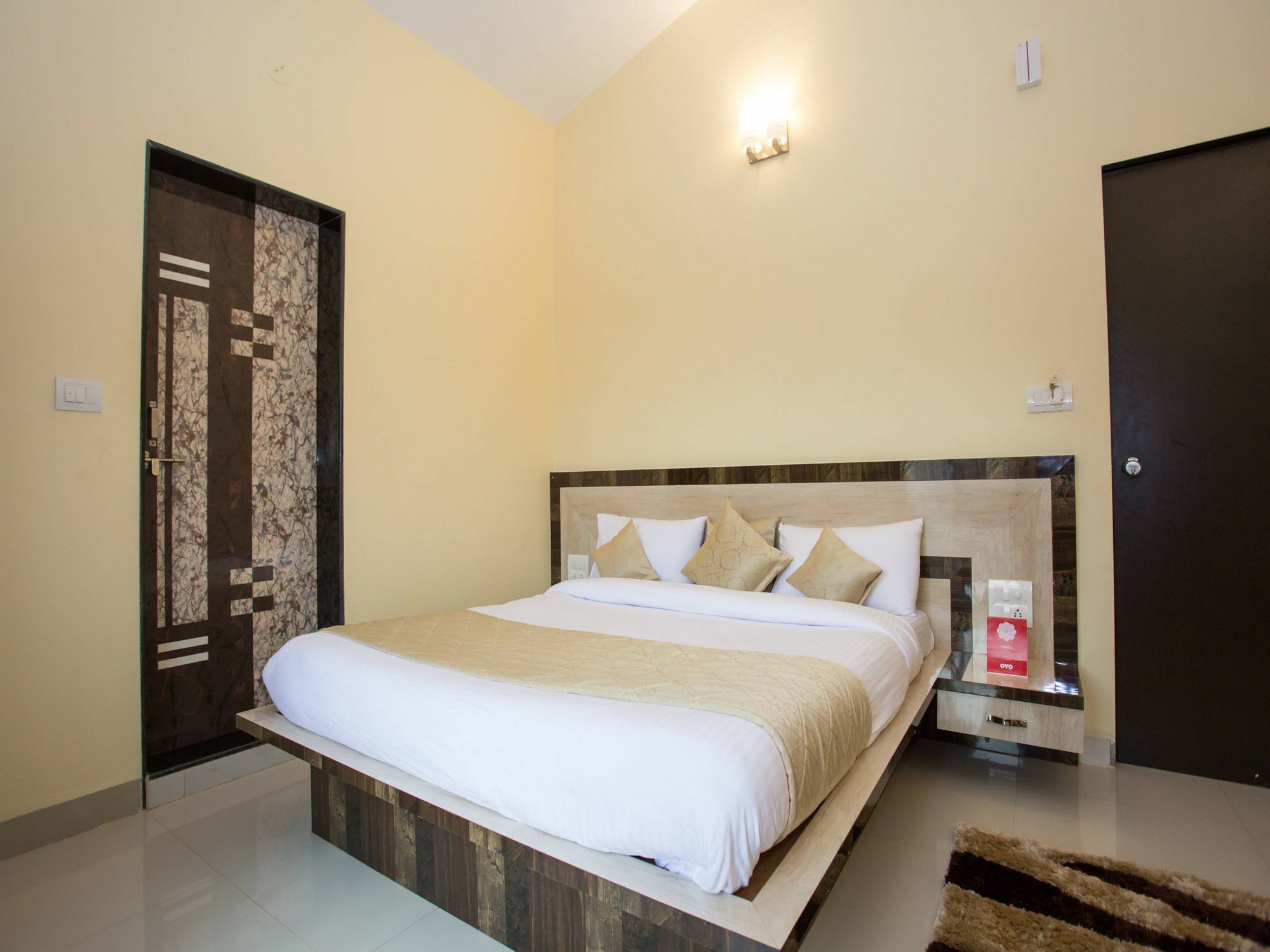 Shivanya Palace มหาบาเลชวาร์ ภายนอก รูปภาพ