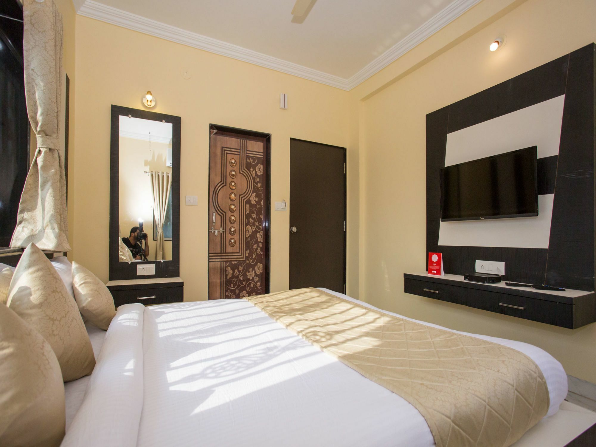 Shivanya Palace มหาบาเลชวาร์ ภายนอก รูปภาพ